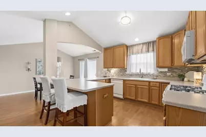 2727 Acorn Court, West Dundee, IL 60118 - Photo 7