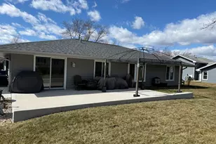 1419 Churchill Rd, Schaumburg, IL 60195 - Photo 3