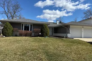 1419 Churchill Rd, Schaumburg, IL 60195 - Photo 1