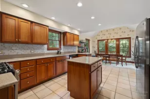 36W628 Oak Hill Dr, Dundee, IL 60118 - Photo 15