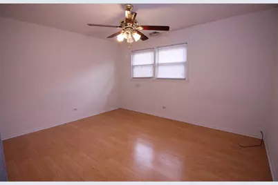 2740 N Marmora Avenue, Chicago, IL 60639 - Photo 15