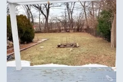 6902 Lyons Street, Morton Grove, IL 60053 - Photo 3