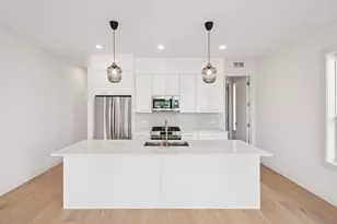 2323 N Lister Ave, Chicago, IL 60614 - Photo 5