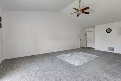 204 Dublin Lane #W2, Schaumburg, IL 60194 - Photo 5