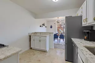 204 Dublin Ln, Schaumburg, IL 60194 - Photo 13