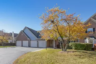 204 Dublin Ln, Schaumburg, IL 60194 - Photo 3