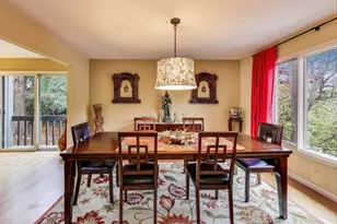 11515 Burr Oak Ln, Burr Ridge, IL 60527 - Photo 9