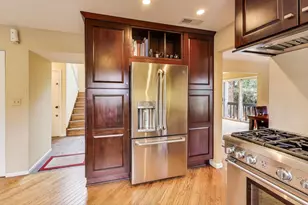 11515 Burr Oak Ln, Burr Ridge, IL 60527 - Photo 13