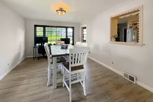 243 W Patton St, Paxton, IL 60957 - Photo 5