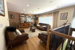 110 Andover Dr, Roselle, IL 60172 - Photo 7