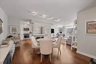 110 E Delaware Pl, Chicago, IL 60611 - Photo 5