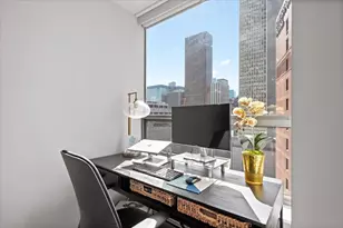 110 E Delaware Pl, Chicago, IL 60611 - Photo 13