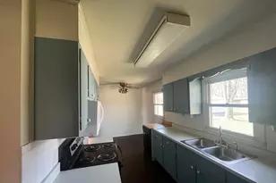 3915 N Neely Ave, Decatur, IL 62526 - Photo 5