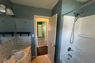 3915 N Neely Ave, Decatur, IL 62526 - Photo 13