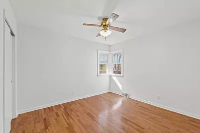 404 S Maple Street, Gilman, IL 60938 - Photo 17