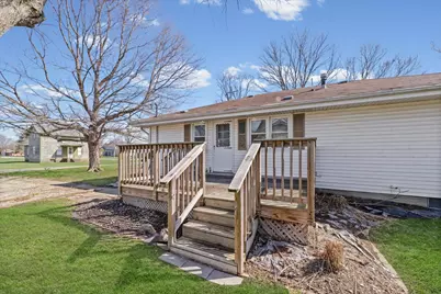 404 S Maple Street, Gilman, IL 60938 - Photo 27