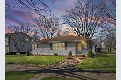 404 S Maple Street, Gilman, IL 60938 - Photo 1