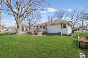 404 S Maple St, Gilman, IL 60938 - Photo 25