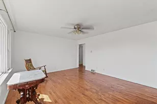 404 S Maple St, Gilman, IL 60938 - Photo 7