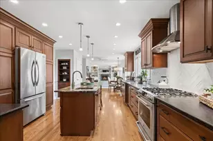 334 E Winchester Rd, Libertyville, IL 60048 - Photo 11