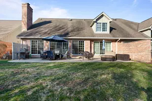 925 Wedgewood Dr, Crystal Lake, IL 60014 - Photo 25