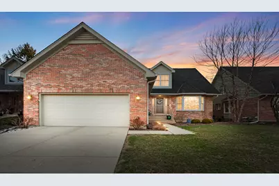 925 Wedgewood Drive, Crystal Lake, IL 60014 - Photo 1