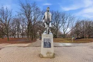 2131 N Larrabee St, Chicago, IL 60614 - Photo 19