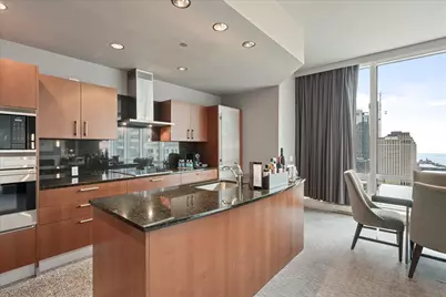 401 N Wabash Avenue #1846, Chicago, IL 60611 - Photo 9