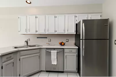 147 Stirling Lane, Schaumburg, IL 60194 - Photo 9