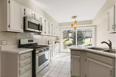 147 Stirling Lane, Schaumburg, IL 60194 - Photo 11