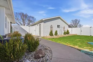 25 Helen St, Streator, IL 61364 - Photo 31