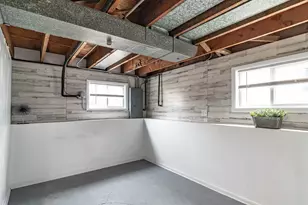 325 N Emerald Ave, Mundelein, IL 60060 - Photo 17