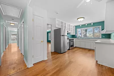 337 Republic Road, Batavia, IL 60510 - Photo 5