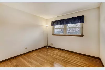 602 E Weathersfield Way, Schaumburg, IL 60193 - Photo 17