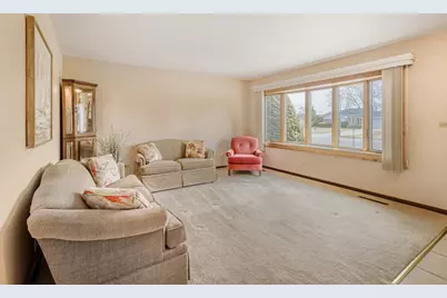 602 E Weathersfield Way, Schaumburg, IL 60193 - Photo 5