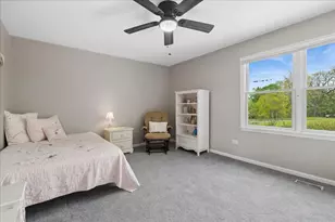 1430 Allyson Ct, Libertyville, IL 60048 - Photo 19