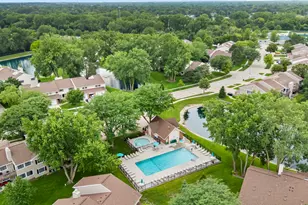 181 W Fabish Dr, Buffalo Grove, IL 60089 - Photo 37