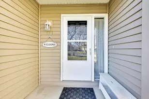 181 W Fabish Dr, Buffalo Grove, IL 60089 - Photo 3