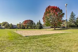 181 W Fabish Dr, Buffalo Grove, IL 60089 - Photo 35