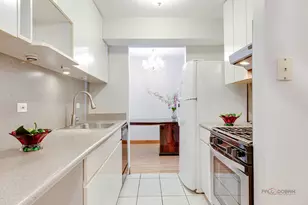 9 Oak Creek Dr, Buffalo Grove, IL 60089 - Photo 15