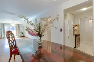 9 Oak Creek Dr, Buffalo Grove, IL 60089 - Photo 9