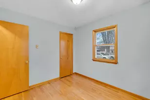 215 N State St, Genoa, IL 60135 - Photo 23