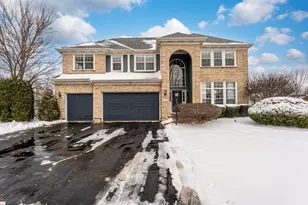 9 Greyshire Ct, Algonquin, IL 60102 - Photo 1