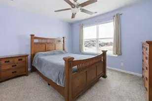 748 Florence St, Hampshire, IL 60140 - Photo 11