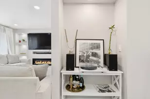 1936 Whitingham Ln, Hoffman Estates, IL 60169 - Photo 17