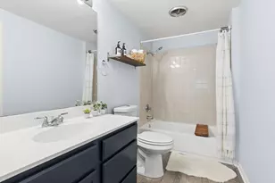 1936 Whitingham Ln, Hoffman Estates, IL 60169 - Photo 15