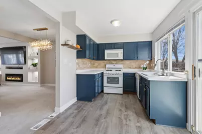 1936 Whitingham Lane, Hoffman Estates, IL 60169 - Photo 7