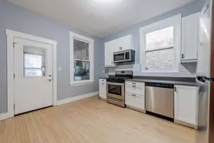 2252 W Leland Ave, Chicago, IL 60625 - Photo 3