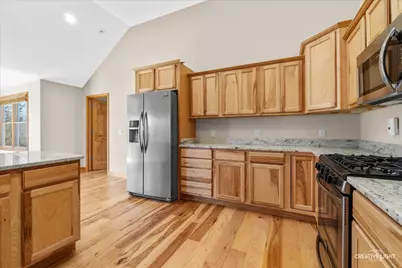 6105 Red Gate Lane, Yorkville, IL 60560 - Photo 11