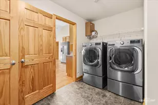 6105 Red Gate Ln, Yorkville, IL 60560 - Photo 13